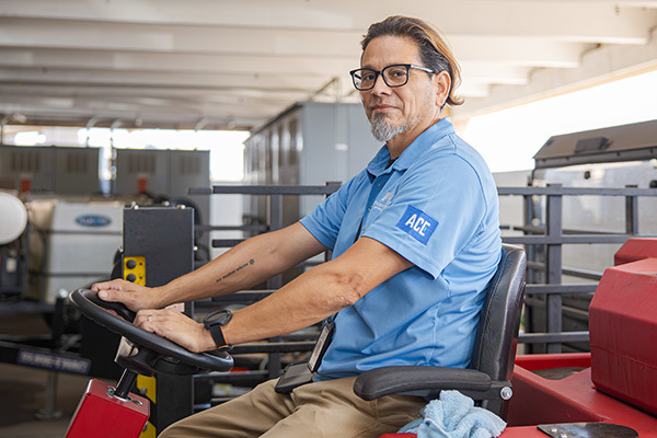  People @ PHX: Arturo M., Parking Facilities Inspection Supervisor, ACE Parking